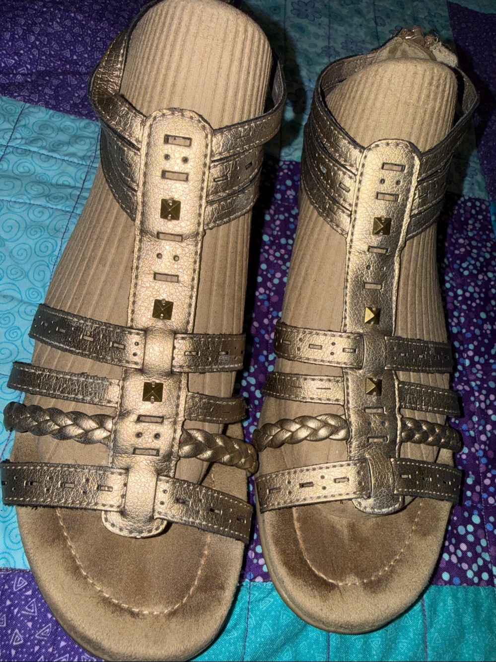Earth Spirit Gelron Vintage Gladiator zip-back gold sandal flats size 8.5, EUC